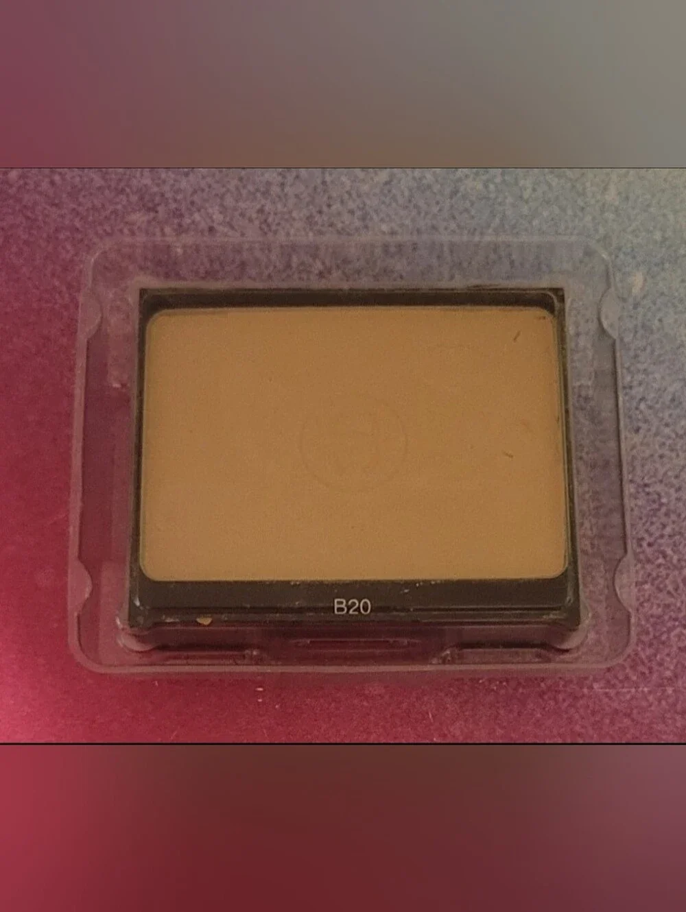 Chanel Ultra Le Teint Powder Foundation Refill Tester B20